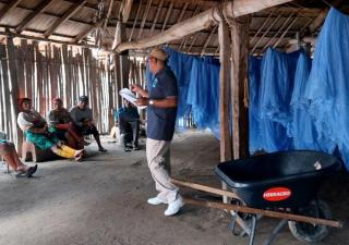 Minsa distribuye mosquiteros en la comunidad de Carreto