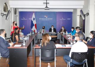 Galenos respaldan adquisición de nuevos medicamentos para salvar vidas de pacientes contagiados por COVID-19