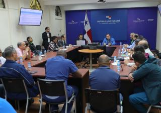 Minsa revisa solicitudes realizadas por gremios médicos en búsqueda de soluciones