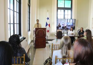 Abordan prevención de suicidio y “bullying” en entornos escolares