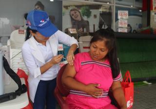 Habilitan punto de vacunación en la provincia de Veraguas y refuerzan docencia preventiva