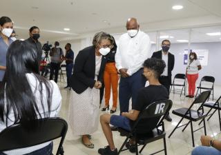 Se refuerza estrategia de vacunación en San Miguelito con punto ubicado en los Andes Mall