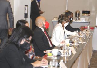 Promueven diálogo sobre impacto humanitario del flujo migratorio en Darién 