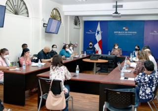 Minsa reitera a padres de familia estar pendientes de sus hijos ante cambios de conductas