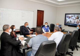 Autoridades buscan resolver situación de 2 mil migrantes en Darién