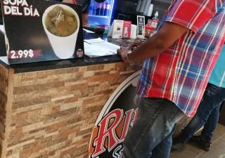 Verifican locales en San Miguelito