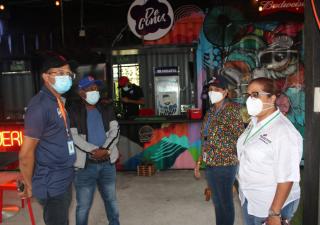 Salud realiza operativo nocturno en Cerro Viento 