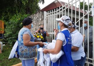 San Miguelito verifica medias de bioseguridad en cementerios