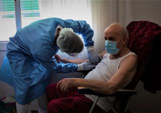 Recomendaciones para seguir con pacientes COVID-19 en aislamiento domiciliario 