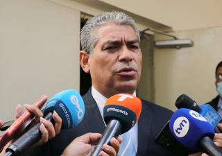 Ante de los carnavales se busca vacunar a la mayor población posible: ministro Sucre  