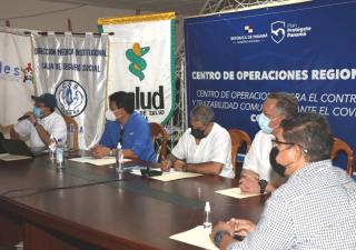 Ministro Sucre evalúa acciones y estrategias en la región de Azuero  