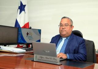 Uso prolongado de perfumes retirados podría afectar la salud, advierte Minsa