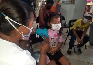 Región de Salud de San Miguelito continúa vacunación