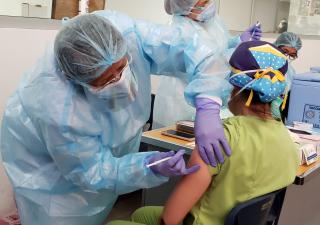 Distribuyen 192 dosis de vacuna contra la COVID-19 en hospitales de Chiriquí 