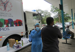 Panamá Oeste promueve unidades móviles para ampliar la cobertura de vacunación contra influenza.