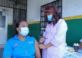 Redoblan mecanismos para frenar casos de influenza en el país  