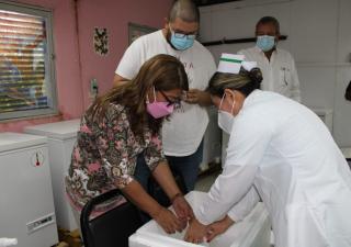 En Veraguas se refuerza estrategia de inmunización con la llegada de dosis contra la COVID-19