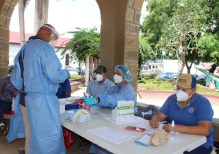 Veraguas sigue realizando hisopados para ubicar positivos en la provincia