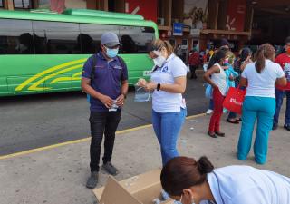 Regional de Veraguas distribuye caretas