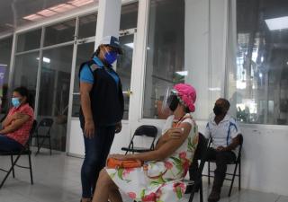 Veraguas amplia cobertura de AstraZeneca y realiza pruebas de VIH