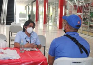 Continúa ofertando atenciones la zona saludable de Santiago mall
