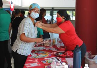 Feria en conmemoración del día mundial contra el VIH en el Hospital Dr. Luis "Chicho" Fábrega