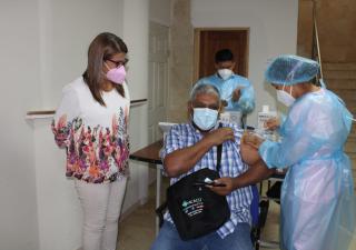 Inicia la jornada de vacunación para educadores en áreas de difícil acceso, en Veraguas