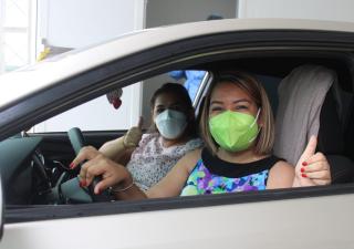 Mujeres en Veraguas acuden aplicarse vacuna de AstraZeneca