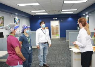 Verifican medidas de bioseguridad en comercios de la peatonal