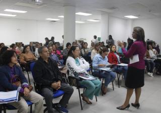 Viceministro de Salud participa en la graduación de 14 médicos especialista en pediatría del Hospital del Niño