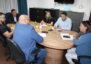 Autoridades de salud coordinan estrategias para mejorar el acceso a la terapia antirretroviral en Panamá Oeste
