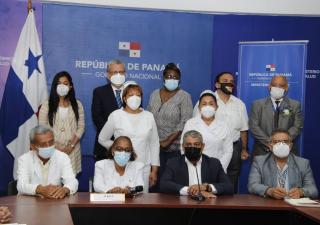  Diálogo, la única herramienta para lograr acuerdos: ministro Sucre