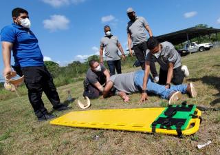 Capacitan a conductores de ambulancias