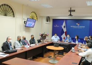 Continúan conversaciones con médicos agrupados en la FENAMERI