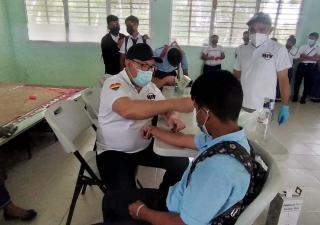  Estudiantes del colegio Peña Blanca en la comarca Ngäbe-Buglé reciben capacitación sobre VIH/SIDA 