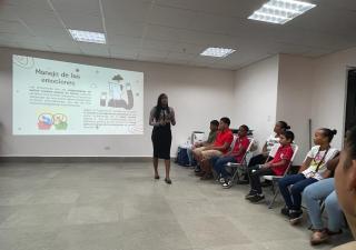 Realizan actividad en el mes de la juventud en Costa Abajo de Colón
