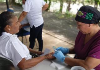 Primera feria de salud de adulto y adulto mayor del centro de salud de Lidice en el distrito de Capira