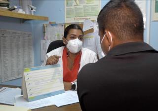 Los adolescentes son concientizados en no consumir tabaco y sus derivados 