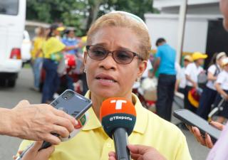 Caminata en conmemoración del día mundial   de la salud mental San Miguelito