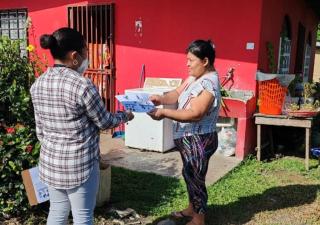  Brindan orientación contra el dengue a residentes de Finca #67 en Bocas del Toro