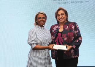 Minsa recibe reconocimiento denominado "Aliados Estratégicos de Midem"