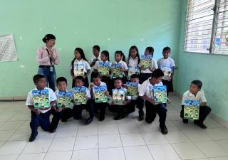 Conforman grupo caza mosquito en la Escuela Valle Junquito Bocas del Toro