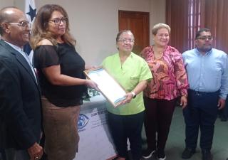 Reconocen labor del Minsa en pandemia por COVID-19