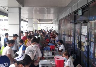 Población se inocula contra la influenza en puntos fijos los fines de semana