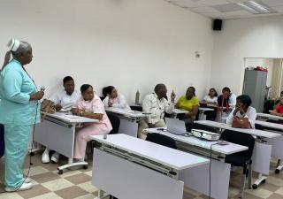 Capacitación en Cuidados Paliativos para Enfermeras y Trabajadores Sociales