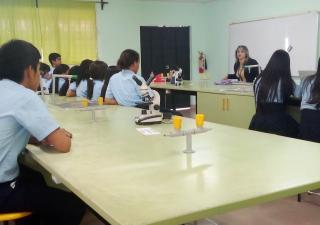 Jóvenes herreranos abordan temas de salud mental 