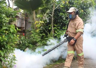  Regional de San Miguelito realiza operativo de limpieza para combatir contra el dengue