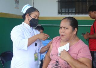 Salud insta a la población inmunizarse contra la influenza