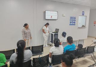 Brindan orientación sobre la hepatitis en el centro de Salud Antonio Preciado de Finca #60