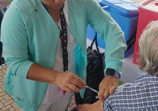 En feria de Salud promueven servicios y atención de salud pública 